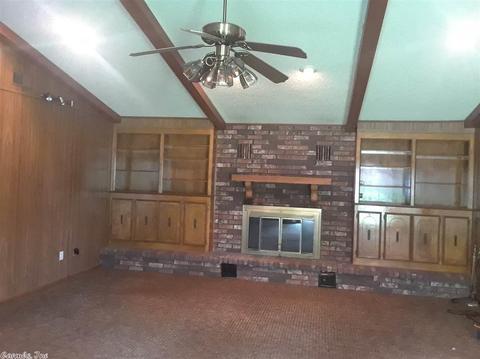 506 Green Meadows Dr, Pine Bluff, AR 71601 photo 13