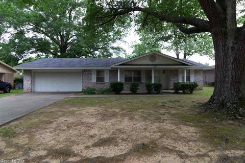 1309 Hillcrest Dr, Conway, AR 72034 photo 1