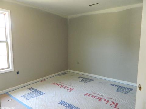 908 Silverleaf, Bono, AR 72416 photo 4