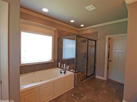 2142 Avondale Dr, Benton, AR 72019 photo 16