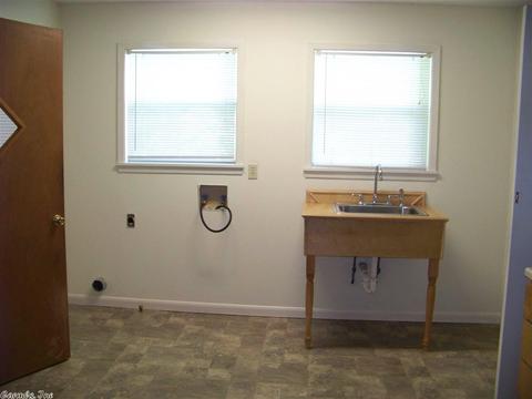 303 Pine Blf, Malvern, AR 72104 photo 16