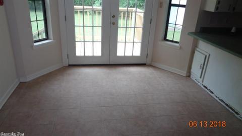1272 Lincoln St, Conway, AR 72032 photo 7