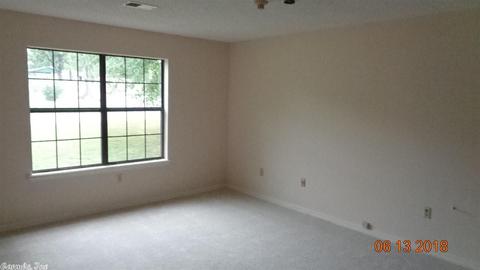 1272 Lincoln St, Conway, AR 72032 photo 5