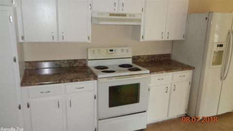 1272 Lincoln St, Conway, AR 72032 photo 8