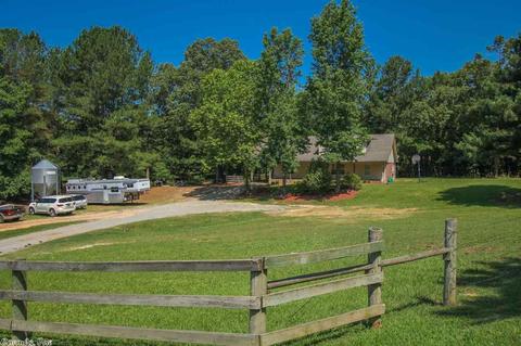 2301 Bennett, Benton, AR 72015 photo 1