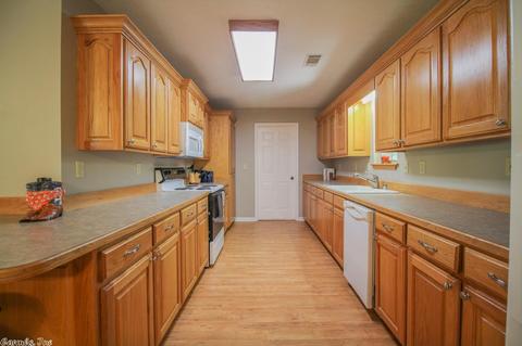 2301 Bennett, Benton, AR 72015 photo 12