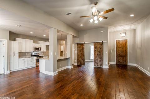 3910 Hampton Dr, Benton, AR 72019 photo 1