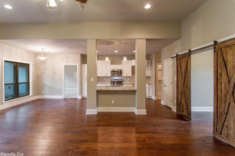 3910 Hampton Dr, Benton, AR 72019 photo 4
