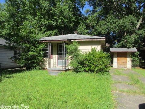 2005 S Fox St, Pine Bluff, AR 71603 photo 1