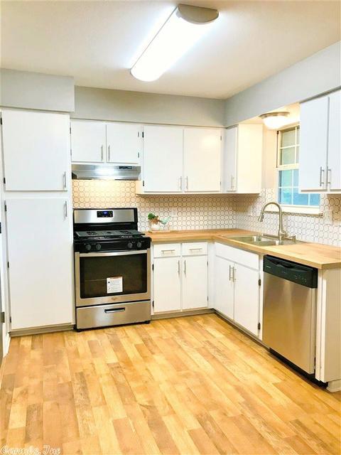 418 S Main, Benton, AR 72015 photo 4