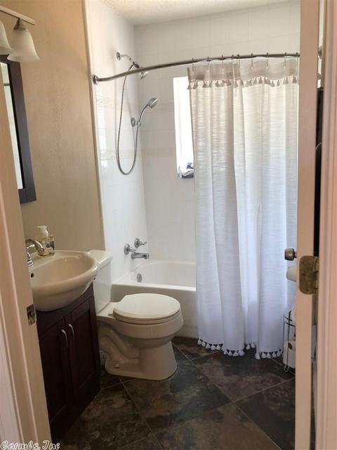 1114 E North St, Benton, AR 72015 photo 7