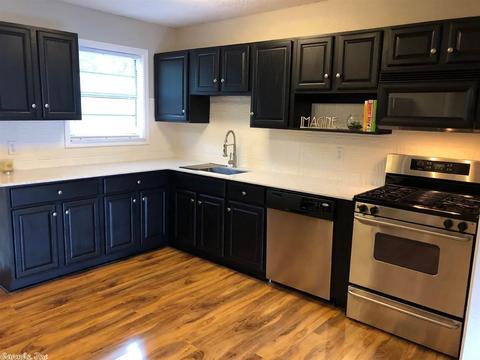 1114 E North St, Benton, AR 72015 photo 15