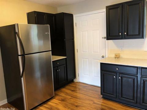 1114 E North St, Benton, AR 72015 photo 4