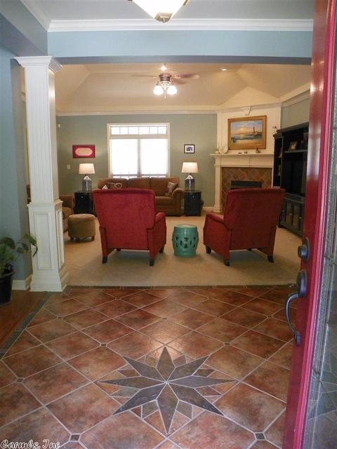 803 Robin, White Hall, AR 71602 photo 2
