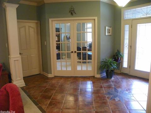 803 Robin, White Hall, AR 71602 photo 5