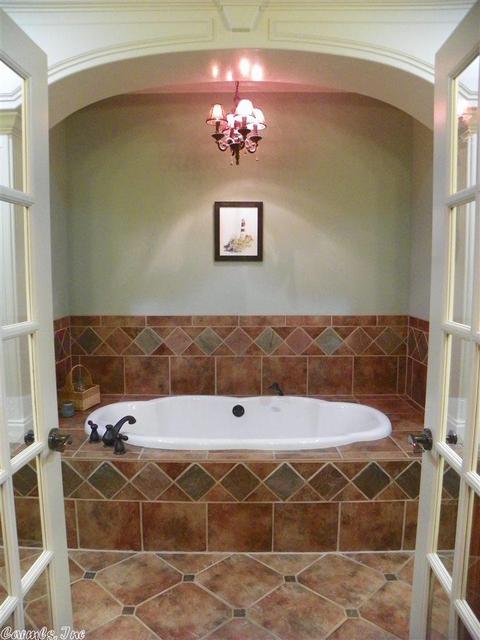 803 Robin, White Hall, AR 71602 photo 31