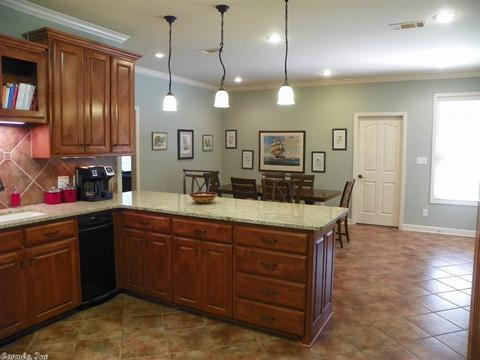 803 Robin, White Hall, AR 71602 photo 18