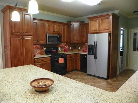 803 Robin, White Hall, AR 71602 photo 14