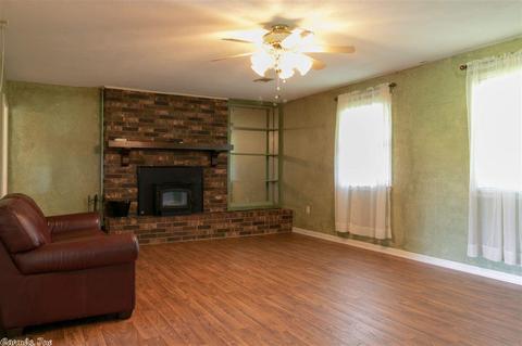 4 Rowlett Ln, Conway, AR 72032 photo 5