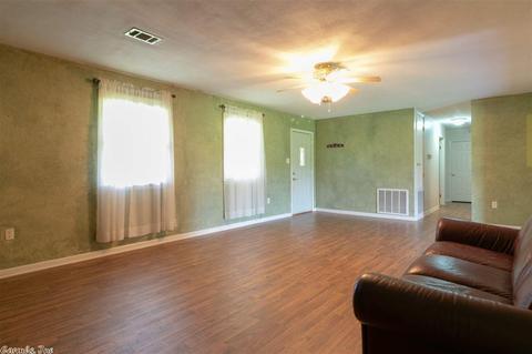 4 Rowlett Ln, Conway, AR 72032 photo 8