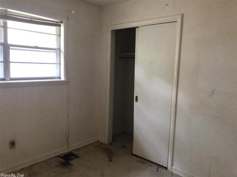 2208 W 37th Ave, Pine Bluff, AR 71603 photo 12