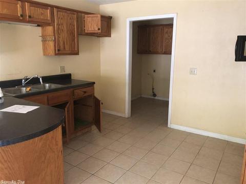 1009 E 10th Ave, Pine Bluff, AR 71601 photo 5