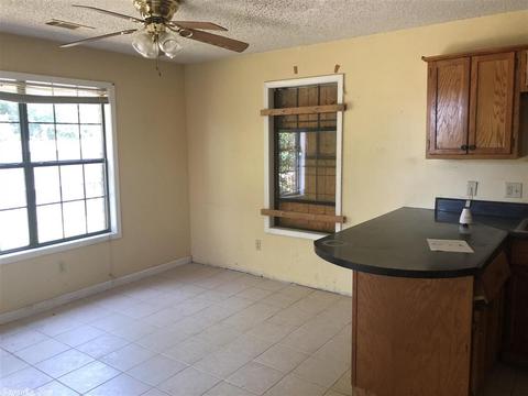 1009 E 10th Ave, Pine Bluff, AR 71601 photo 6