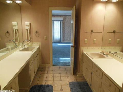 10 Elm Woods Cir, Pine Bluff, AR 71603 photo 13