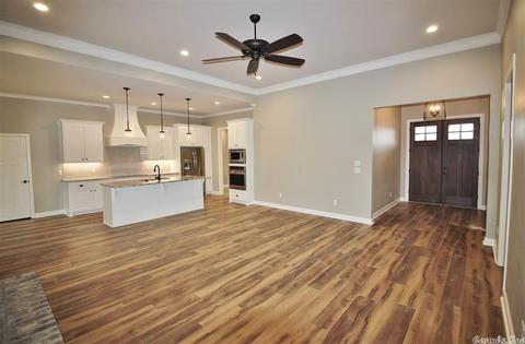 1008 Dawsons Pointe Ave, Bryant, AR 72022 photo 8