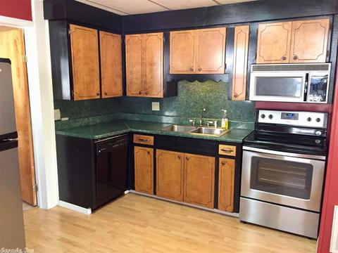 1024 Davis, Conway, AR 72034 photo 11
