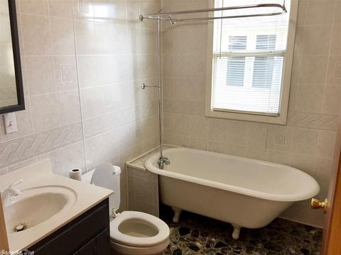 1024 Davis, Conway, AR 72034 photo 4