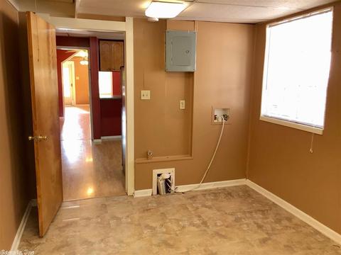 1024 Davis, Conway, AR 72034 photo 10