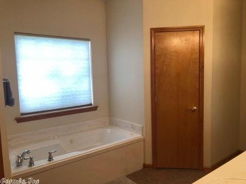 1690 Hosta, Conway, AR 72034 photo 28