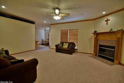 1690 Hosta, Conway, AR 72034 photo 12