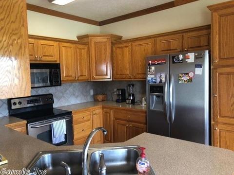 1690 Hosta, Conway, AR 72034 photo 18
