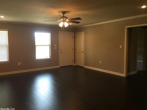 6 Bowling Ln, Conway, AR 72032 photo 3