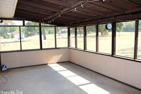 404 Thompson, Horatio, AR 71842 photo 9