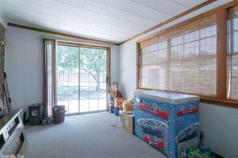 212 S Hampton, Conway, AR 72034 photo 17