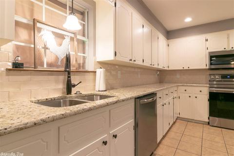 212 S Hampton, Conway, AR 72034 photo 9