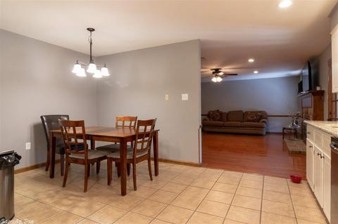 212 S Hampton, Conway, AR 72034 photo 10