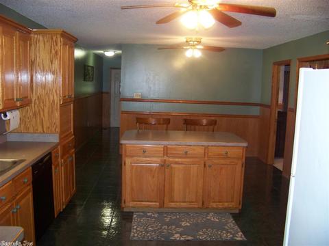 208 Caprice Trl, Malvern, AR 72104 photo 8