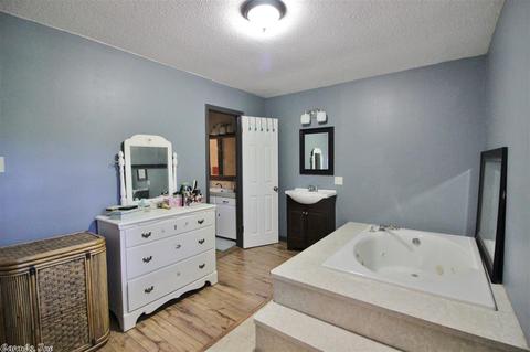 2218 Chivers, Benton, AR 72019 photo 25