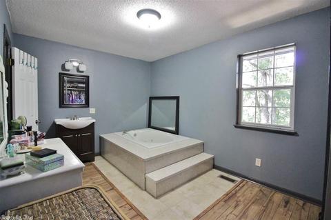 2218 Chivers, Benton, AR 72019 photo 24