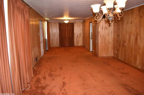 211 Linden Cir, Pine Bluff, AR 71603 photo 2
