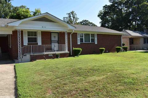 211 Linden Cir, Pine Bluff, AR 71603 photo 1