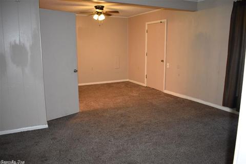 211 Linden Cir, Pine Bluff, AR 71603 photo 8