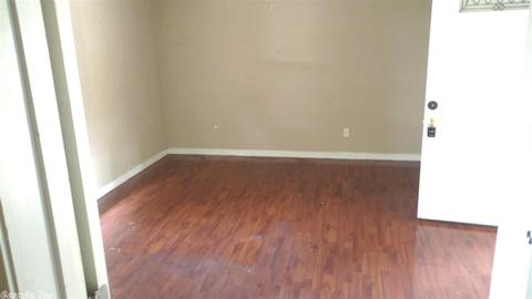 292 E Carlson, Trumann, AR 72472 photo 5
