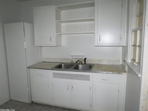 2100 W 28th Ave, Pine Bluff, AR 71603 photo 7