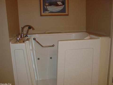 1003 Sunset Gdns E, Bryant, AR 72022 photo 28