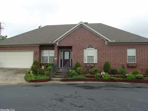 1003 Sunset Gdns E, Bryant, AR 72022 photo 1